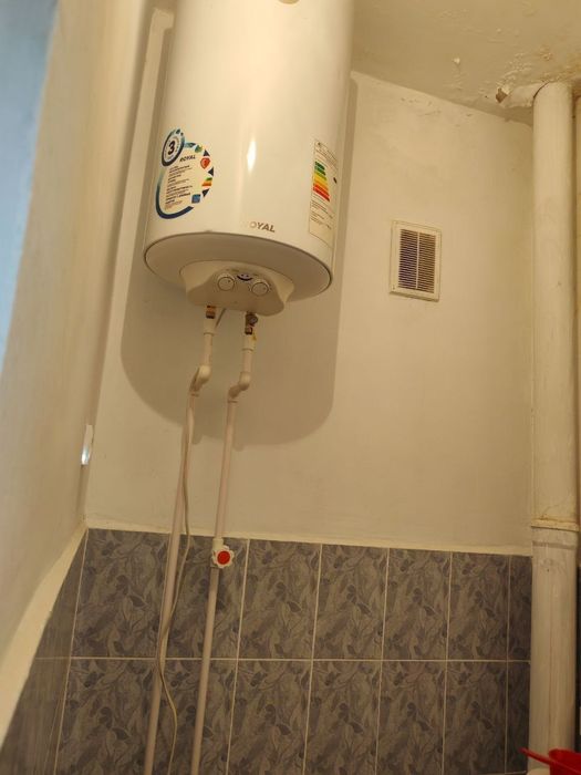 Ивановскийда 1этажида 1хона 2хона килинган кв срочна ижарага берилади