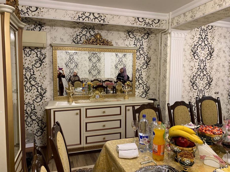 Комод 2 та пенали билан