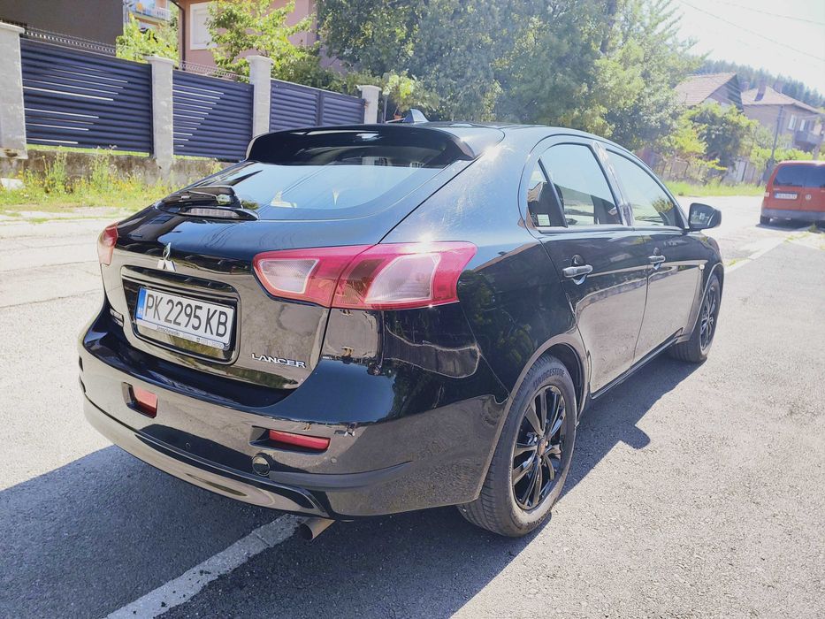 Mitsubishi Lancer