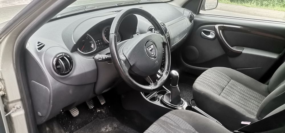 Dacia duster 1.6.  109.000 km