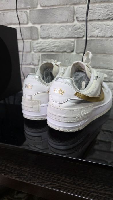 Кожаные кроссовки Nike