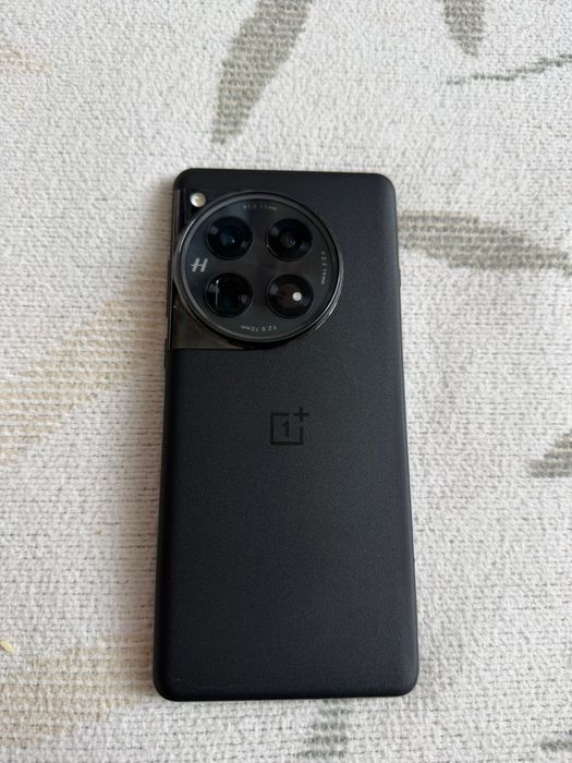 One Plus 12 256gb