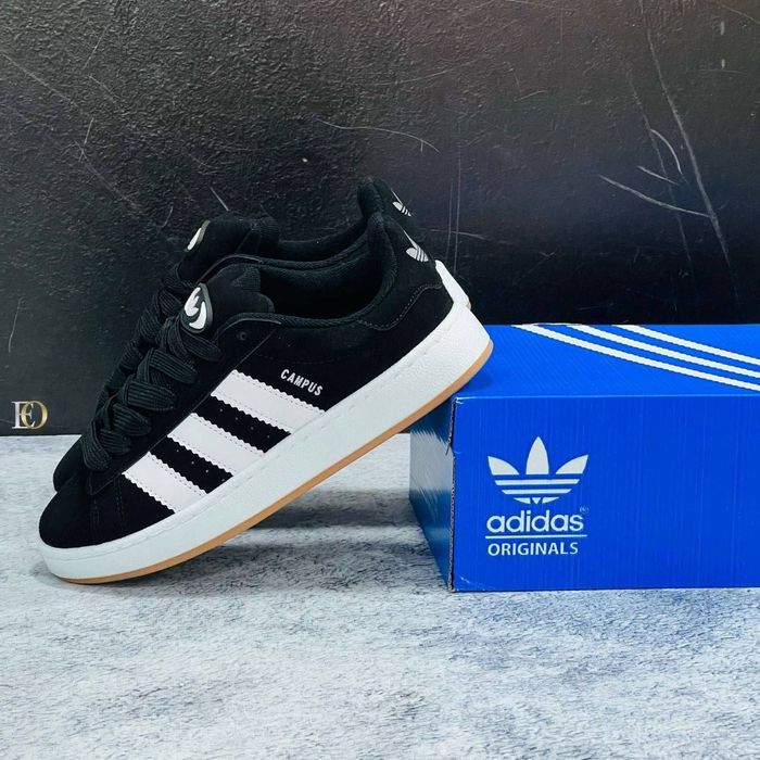 Adidași dama și bărbați