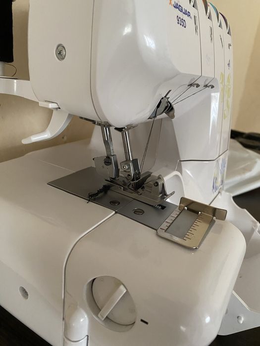 Оверлок Jaguar 935D