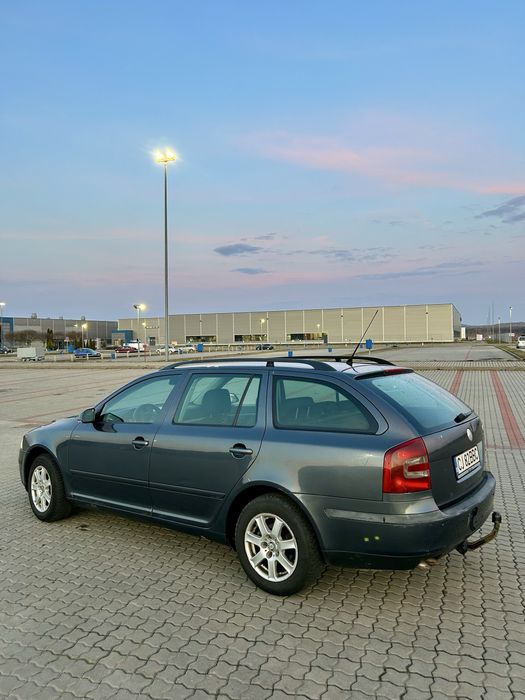 Vând skoda octavia 2