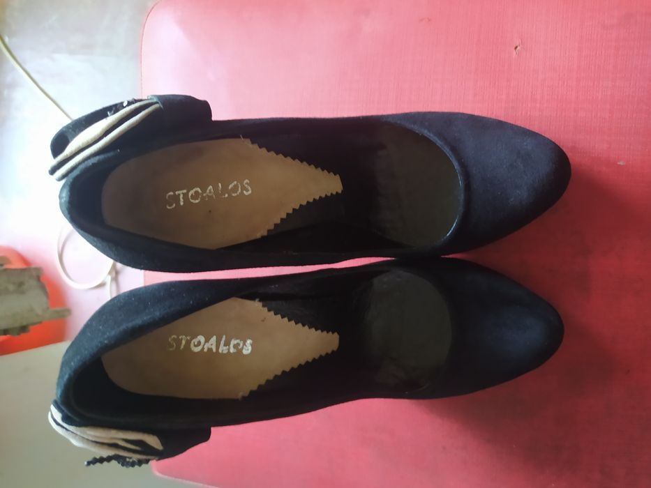 Продам женские туфли