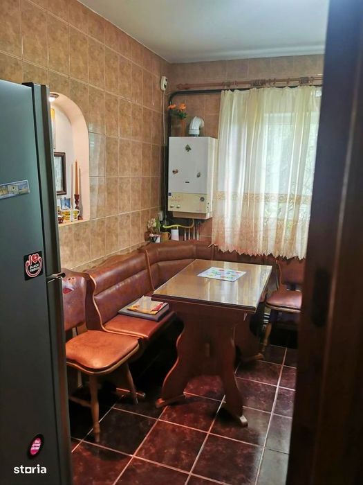 Apartament 3 camere Str. Aleea Florilor