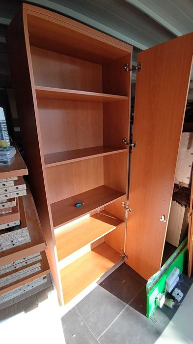 Офис шкафове - Двукрили гардероби за документи с рафтове  6 бр. череша