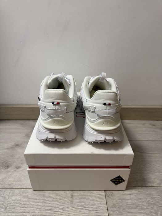 Adidasi Moncler