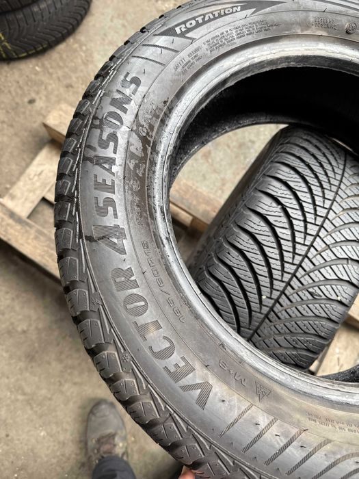 # 2x Anvelope all season 195/60 r15 M+S - GoodYear Vector4Seasons Gen2