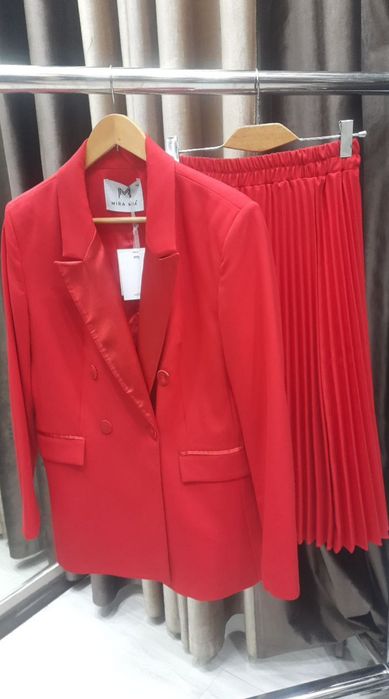 Роскошный костюм от Mira Mia Турция Новый!