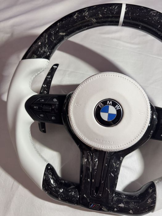 Volan alb carbon forjat, custom, bmw f01 f06 f10