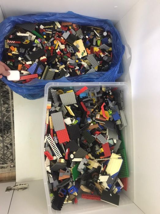 продам 150литров оригинального лего