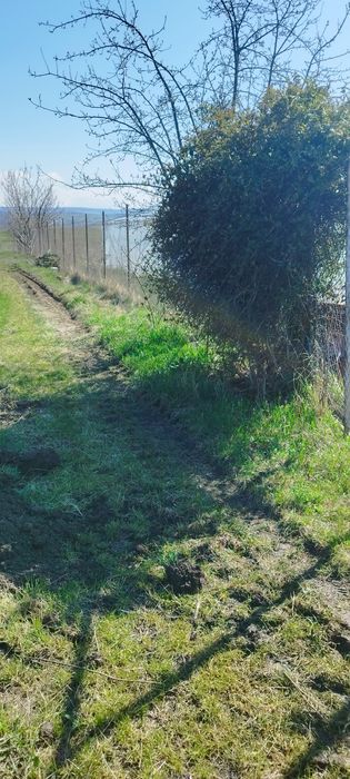 Vând tevi rotunde pentru gard și plasa de gard!