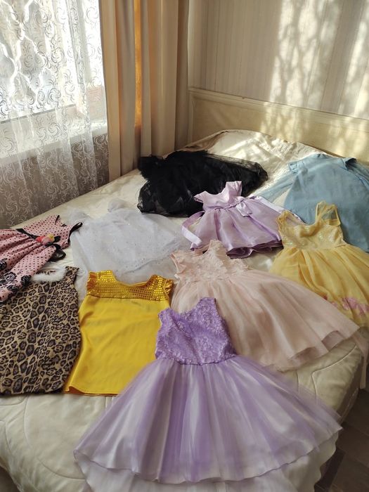 Отдам платья даром!!!