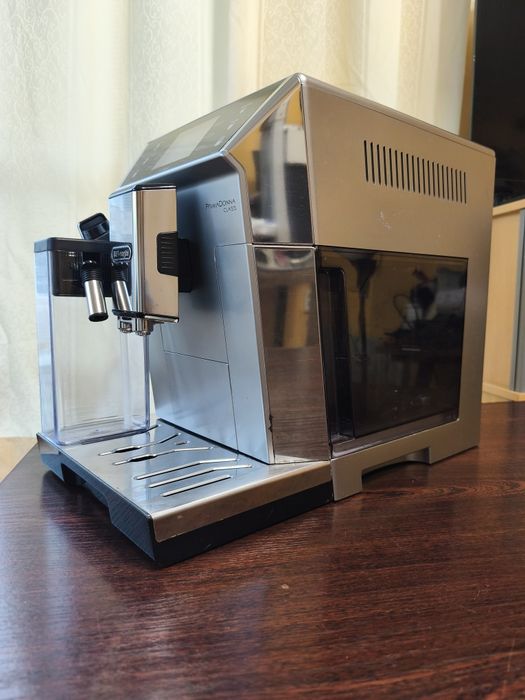 DeLonghi PrimaDonna Class Bluetooth App Кафеавтомат Делонги