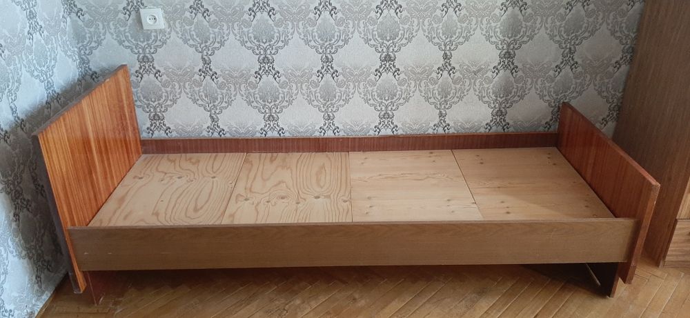 Кровати одно/двух спальние