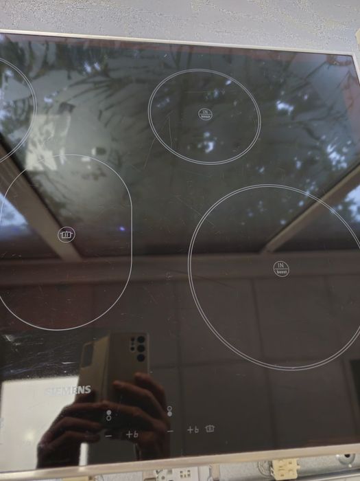 Индукционен плот Siemens EH845EC15E