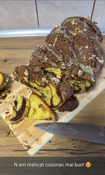 Vând cozonaci de casa cu ciocolată si fistic