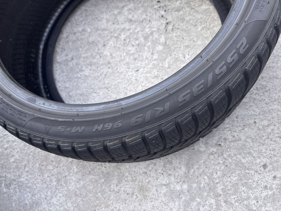 225/40/19 и 255/35/19 Pirelli 4 бр