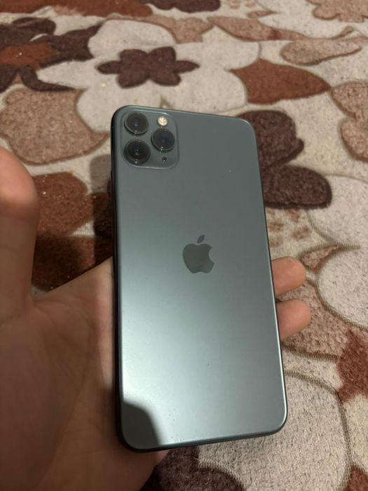 Продам Айфон 11 про макс 64гб
