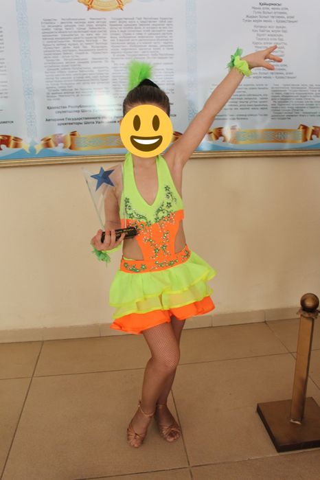 Костюмы танцевальные на  девочек 6-8 лет