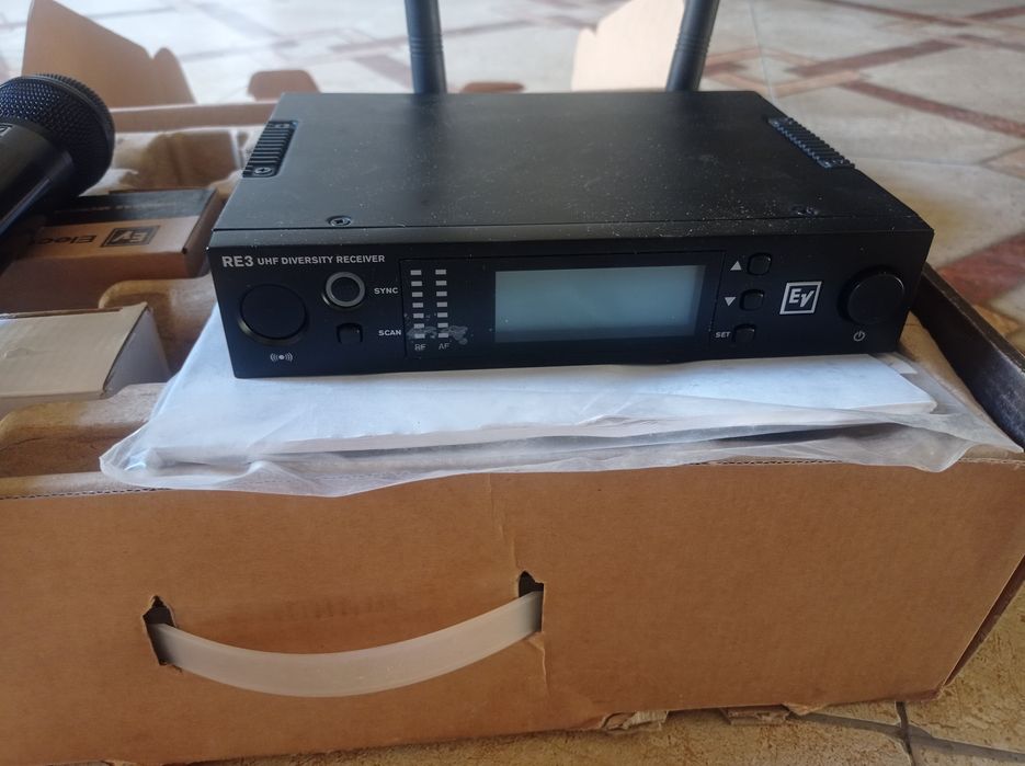 Electro voice re3 microphone