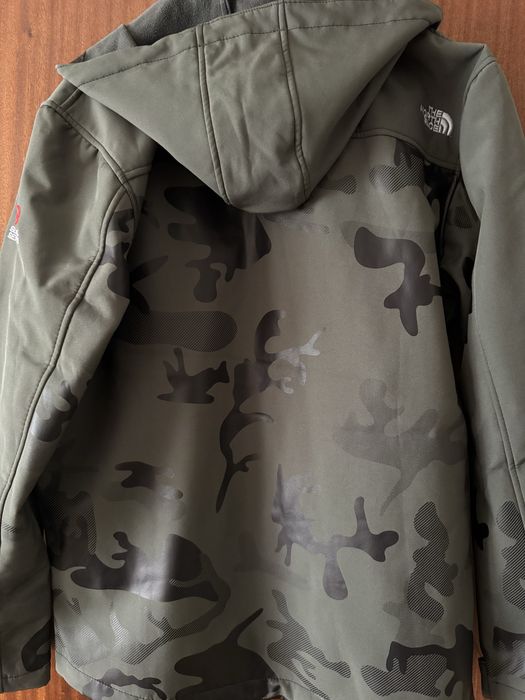 The North Face ватирано яке