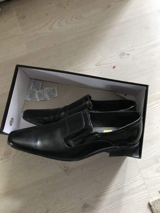 Vand pantofi barbatesti , nr 40, piele