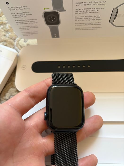 Apple watch series 8 midnight aluminum case sport band