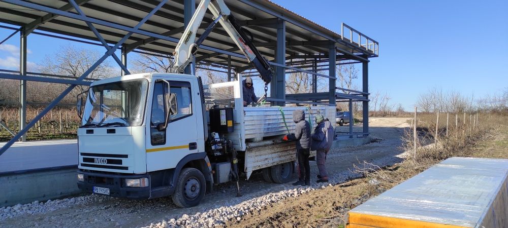 Транспортни услуги с  Самосвал,,Багер,Челен Товарач и Мотокар