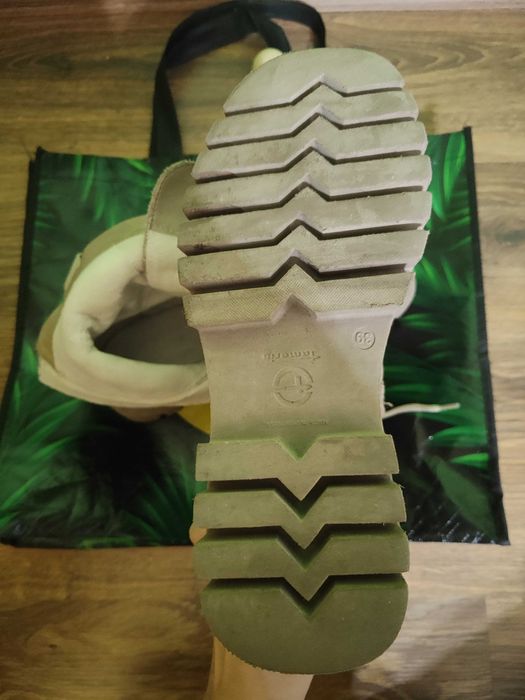 Зимни боти от естествен набук