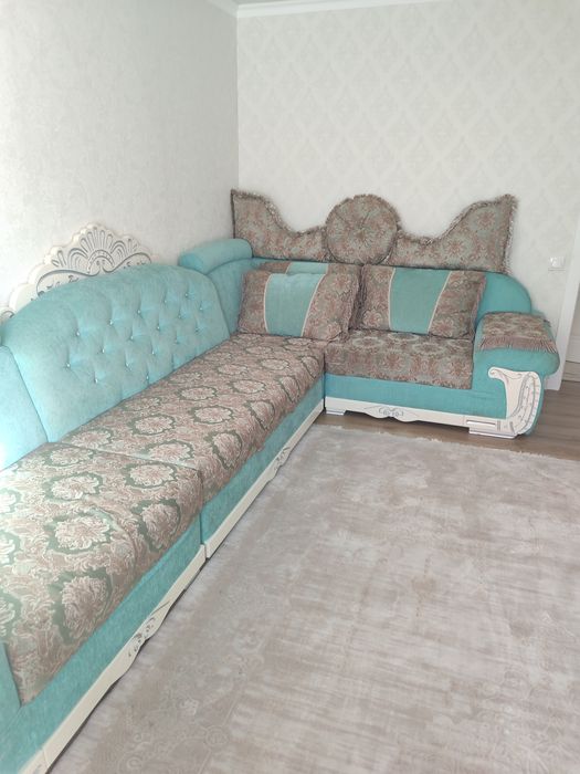 Срочно продам диван