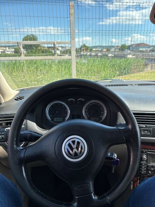 VOLKSWAGEN Bora 2002 — imagine 2