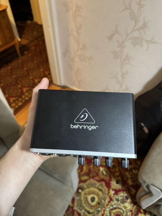 Звуковая карта behringer