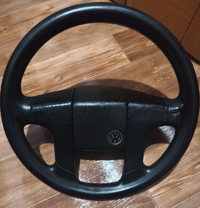 Продам рули vw Passat golf 2,3 vento