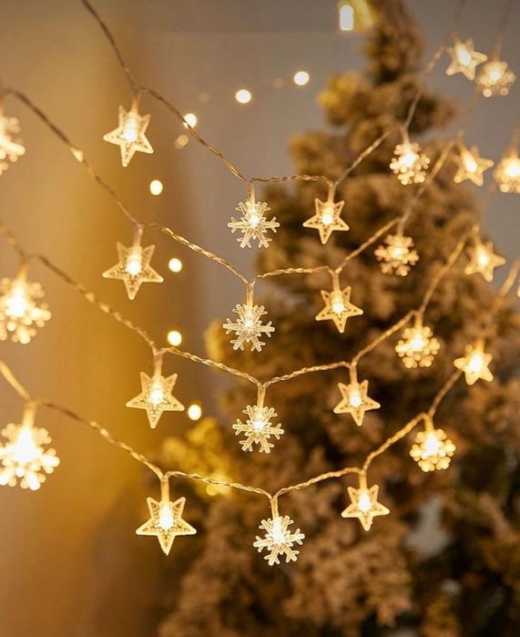 Гирлянды, игрушки на ёлку