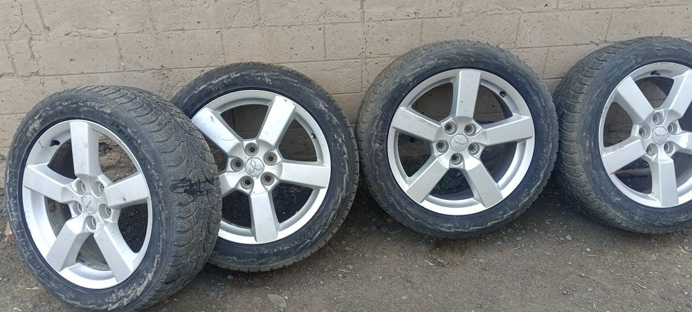 Продам диски с резиной