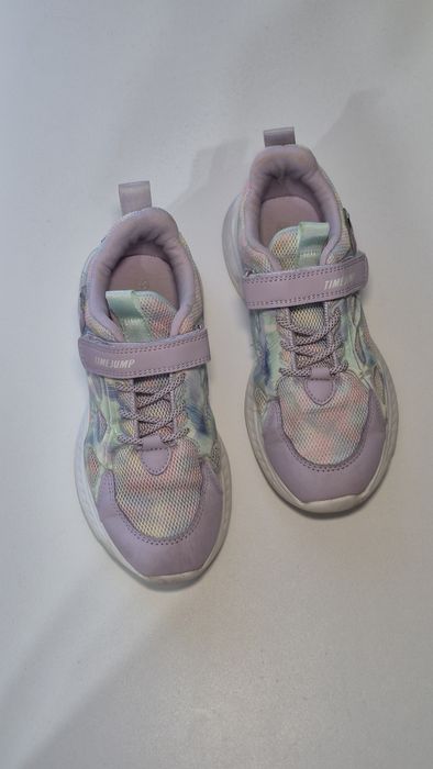 Кроссовки для девочки 35