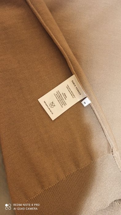 Нов бежов мъжки пуловер. 100% мериносова вълна.