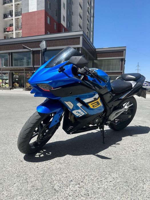 Мотоцикл Kawasaki replica 400 kub
