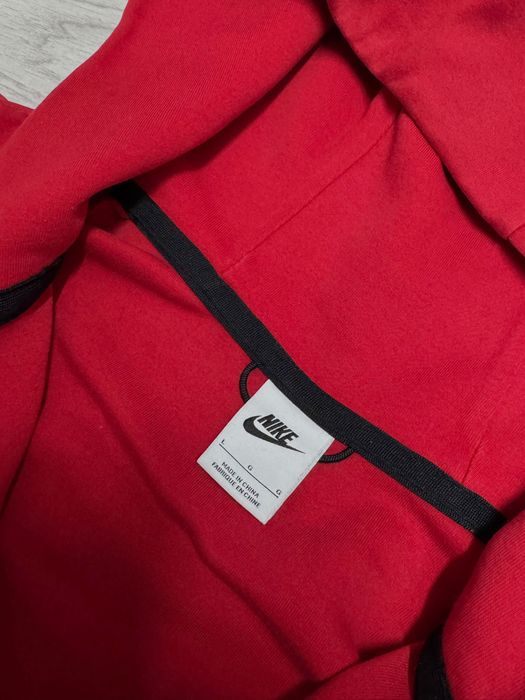 Compleu Nike Tech Fleece Roșu