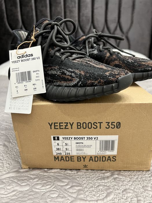 Adidasi originali Yeezy Boost 350