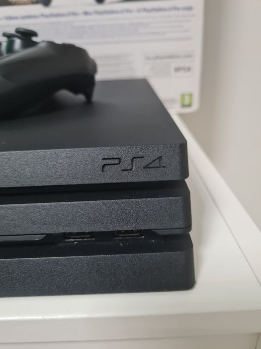Playstation 4 pro 1 tb
