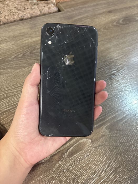 iPhone XR 128 гб