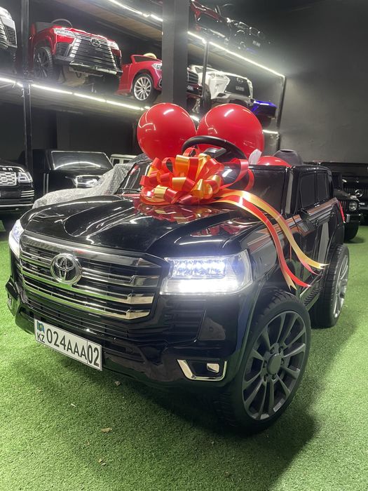 Детская машина электромобиль