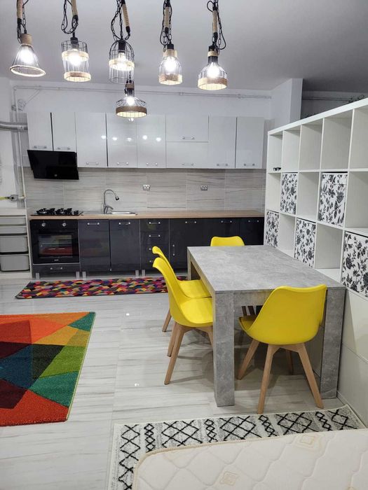 Apartament cu o camera de inchiriat