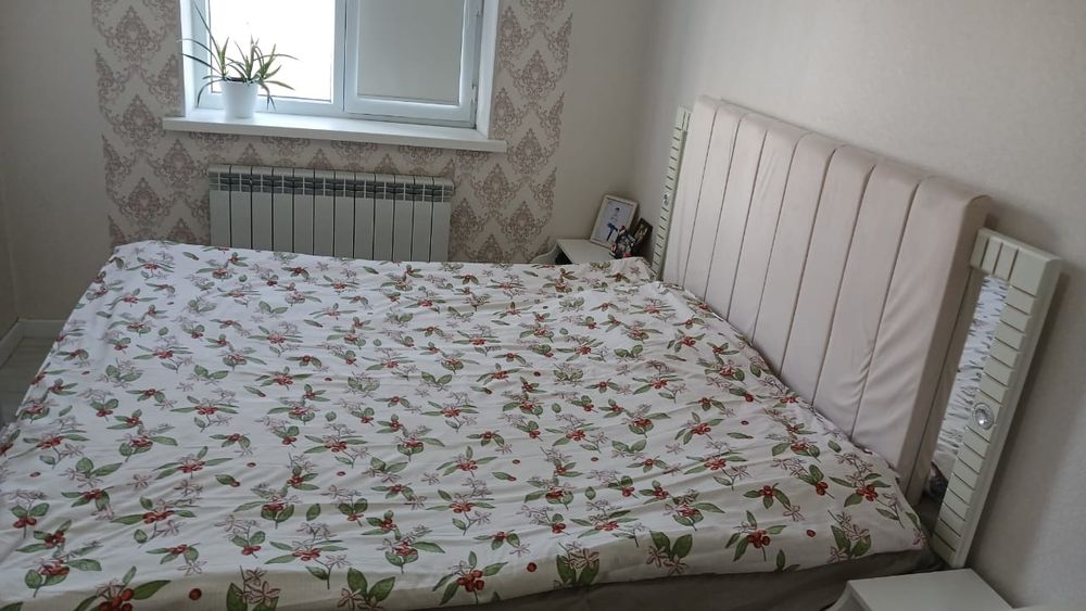Спальный гарнитур б/у