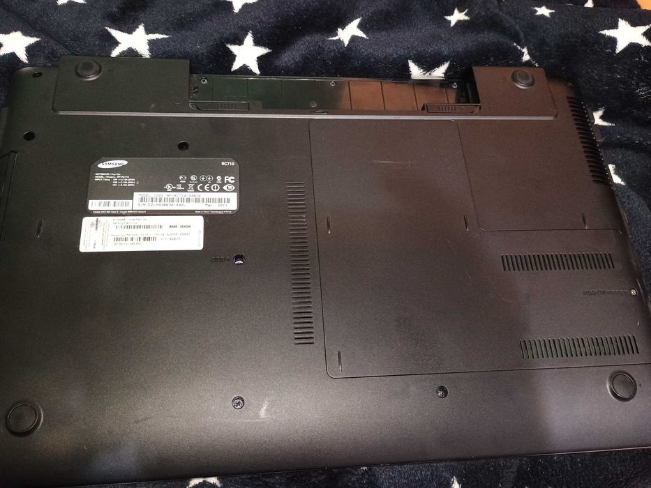 Laptop Samnsung NP-RC710