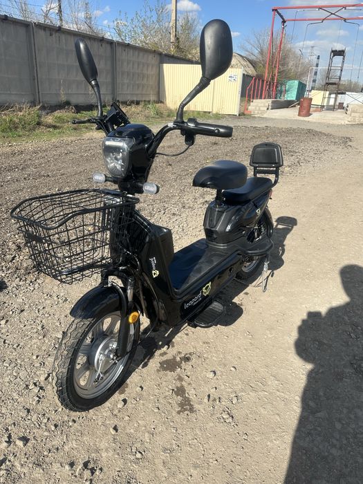 Продам электроскутер Leopard max e8